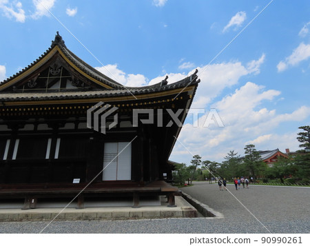 從南側觀看蓮花皇家寺廟（三十三間堂） 90990261