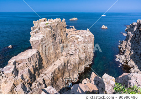 《Fukui Prefecture》 Tojinbo / Fukui scenic spot 90990486