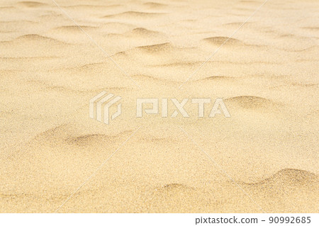 wind ripples on the sandy surface in the desert 90992685