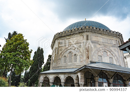 Tomb of Suleyman the magnificent Sultan Suleyman Kanuni in Istanbul Suleymaniye Mosque in Istanbul High quality Close-up photo 90994337