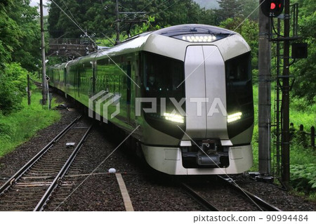 現在難得一見的夜行列車【尾瀨雅口2345】特快Liberty 500系列 現在難得一見的夜行列車【尾瀨雅口2345】特快Liberty 500系列 90994484