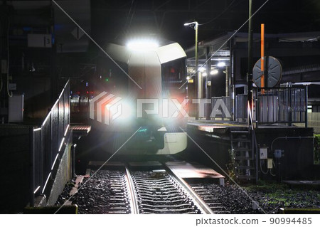 現在難得一見的夜行列車【尾瀨雅口2345】特快Liberty 500系列 現在難得一見的夜行列車【尾瀨雅口2345】特快Liberty 500系列 90994485