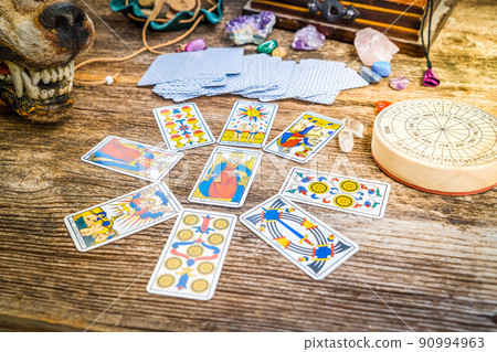 Fortune telling on tarot cards 90994963