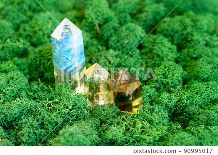 Healing crystals on brown background Healing crystals on brown background 90995017