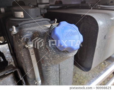Adblue tank 90998625
