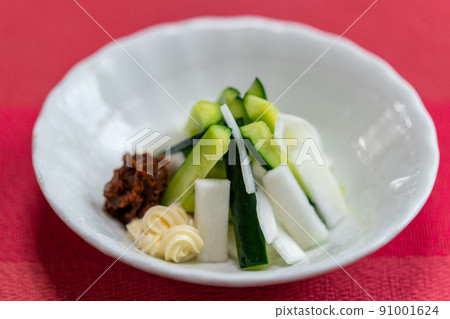 Radish dishes: Side dishes and sake 91001624