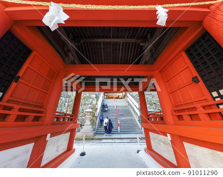 Momotaro's sanctuary! Kibitsu Shrine with a beautiful long corridor 91011290