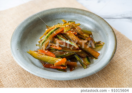 Wax gourd skin kinpira 91015604