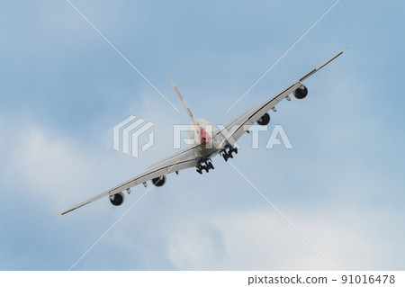 British Airways A380-800 Takeoff Ascending Turn 91016478