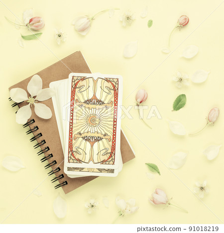 Tarot card Reading divination flowers background 91018219
