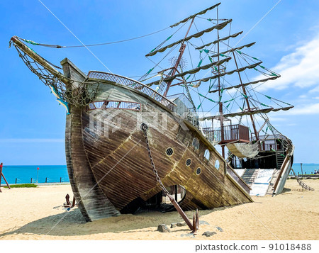 Playset of pirate ship in Hirono Seaside Park, Suruga-ku, Shizuoka 91018488