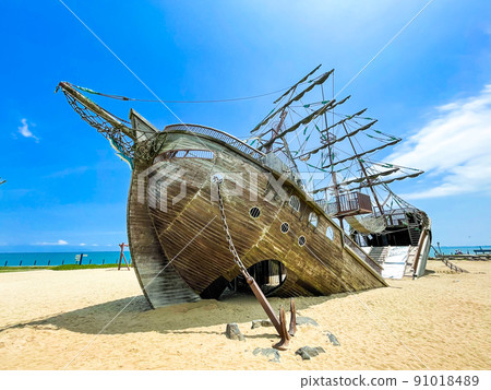 Playset of pirate ship in Hirono Seaside Park, Suruga-ku, Shizuoka 91018489