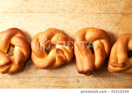 Freshness Bagels On Wood 91018584