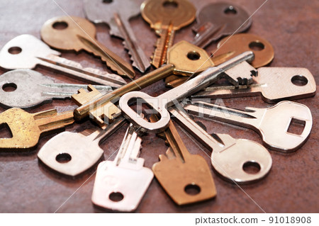 Old Keys Set Old Keys Set 91018908