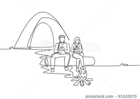 Single continuous line drawing couple hikers sitting on log of wood near campfire in forest. Man woman drinking hot tea, coffee, camping gear and backpack. One line draw design vector illustration Single continuous line drawing couple hikers sitting on log of wood near campfire in forest. Man woman drinking hot tea, coffee, camping gear and backpack. One line draw design vector illustration 91020070