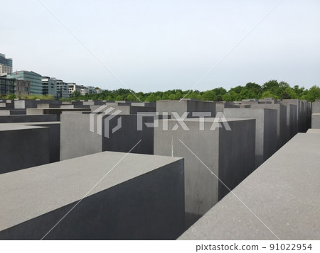 Memorial monument in the city Holocaust Memorial monument in the city Holocaust 91022954