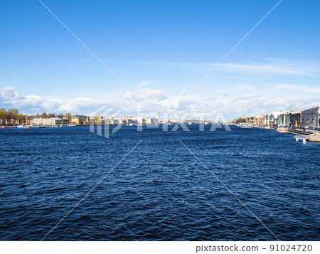 Bolshaya Neva river in Saint Petersburg, Russia 91024720