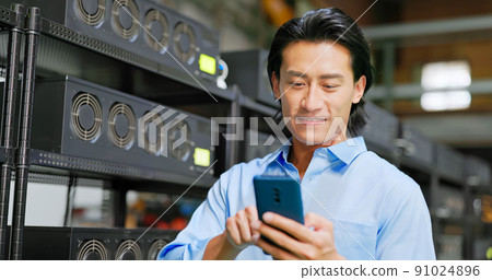 asian investor checking application asian investor checking application 91024896