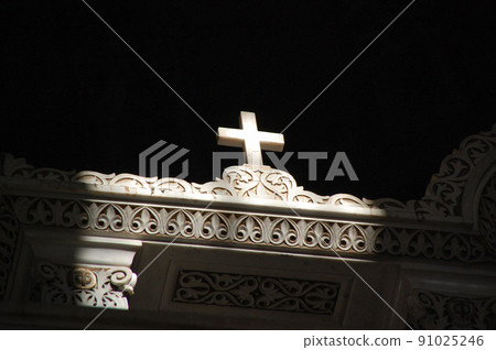 The soul aspires to heaven. The soul aspires to heaven. 91025246