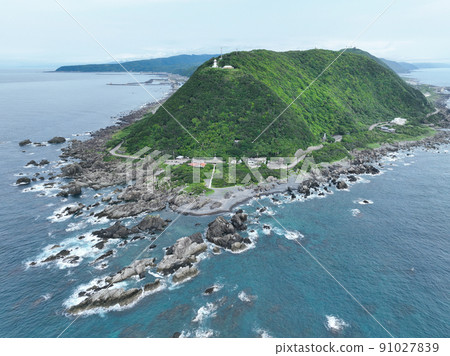 Full view of Cape Muroto, Muroto City, Kochi Prefecture 91027839