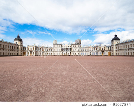 facade of Great Gatchina Palace in spring day 91027874