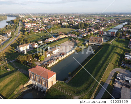 Aerial view of Boretto irrigation channels, Emilia Romagna. Italy 91035569