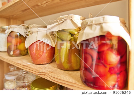 Storage of food in the kitchen in pantry 91036246