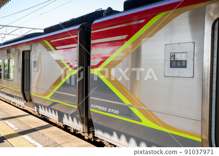 [土山線] 多度津站停靠的電車 91037971