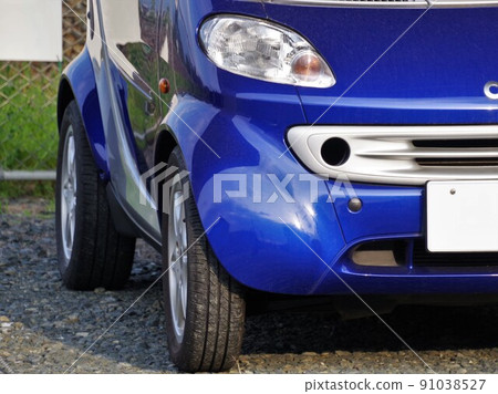 Imported car image: Front mask of the first smart fortwo Imported car image: Front mask of the first smart fortwo 91038527