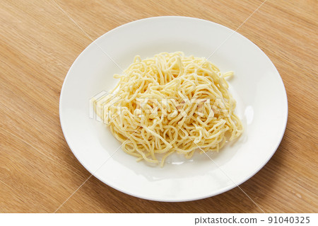 Raw noodles ramen 91040325