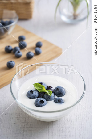 Blueberry Yogurt 91041363