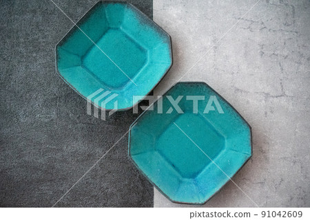Two turquoise plates Mashiko ware writer's vessel Two turquoise plates Mashiko ware writer's vessel 91042609