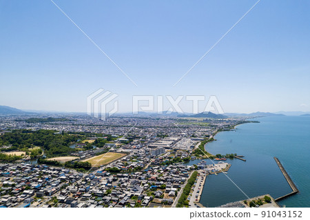 彥根市和市區歷史悠久的鄉村景觀的無人機攝影|滋賀縣彥根市 91043152