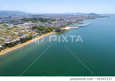 Drone photography of historic Hikone Castle and castle town | Hikone City, Shiga Prefecture 91043157