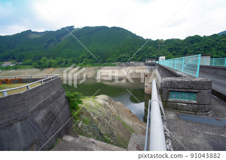 Gravity concrete dam Aburagi dam in Soeda-cho, Tagawa-gun, Fukuoka 91043882