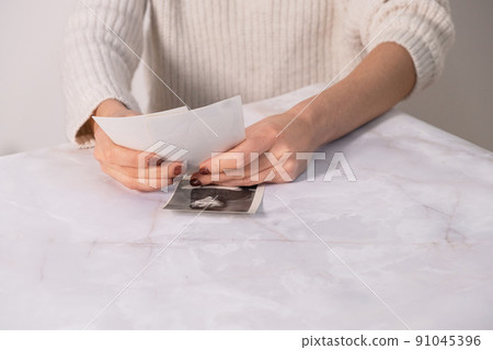 woman woman 91045396