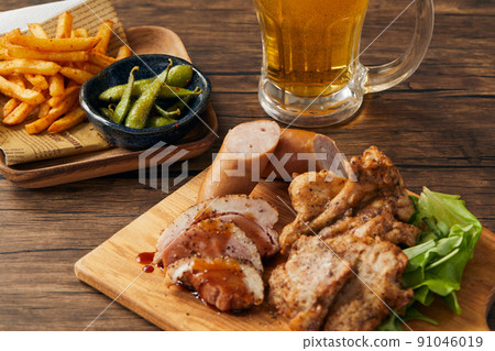 Beer snack meat dish bar Beer snack meat dish bar 91046019
