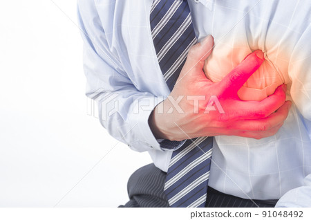 A man who seems to have a chest pain 91048492