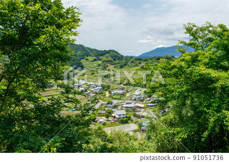 2022 年 6 月 8 日飛鳥石部古墳周圍的梯田 從上榮到酒田和稻淵的梯田 2022 年 6 月 8 日飛鳥石部古墳周圍的梯田 從上榮到酒田和稻淵的梯田 91051736