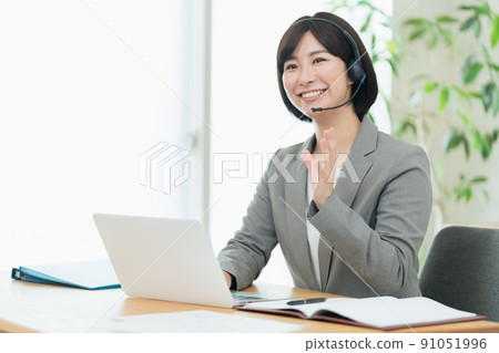 在線開會的女商人 91051996