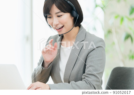 在線開會的女商人 91052017