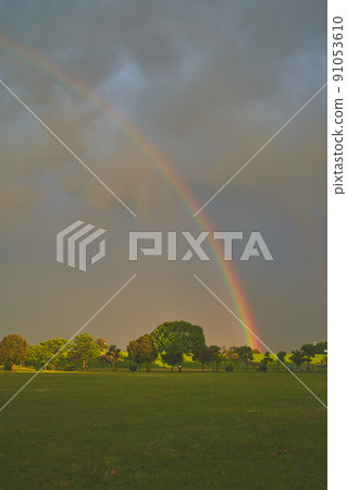 Rainbow over the sky after the rain Seven-colored rainbow Rainbow over the sky after the rain Seven-colored rainbow 91053610