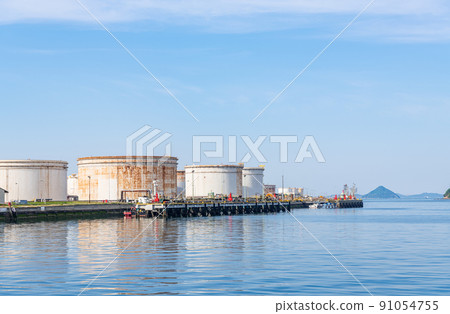 Large oil tank 91054755