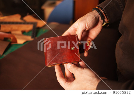 Beautiful genuine leather purse, workshop, DIY instruction, professional work, gift for man 91055852