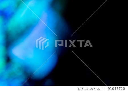 黑暗中夢幻般的淺色背景材料 黑暗中夢幻般的淺色背景材料 91057720