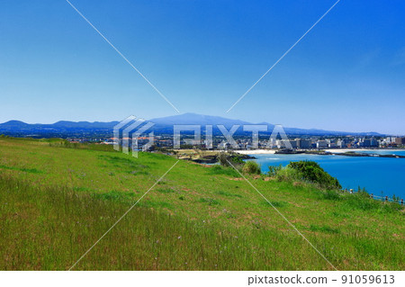 Hamdeok Seoubong Beach, Hamdeok Beach, Seoubong Peak, swimming, walking, climbing, horse, Jeju horse, white sand beach, summer resort, 91059613