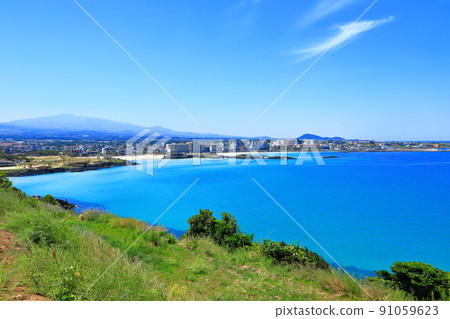 咸德瑞峰海水浴場、咸德海水浴場、瑞峰山頂、游泳、散步、登山、騎馬、濟州馬、白沙灘、避暑勝地、 91059623