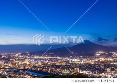 沼澤（靜岡縣）都市風景和富士山日落視圖 91061294
