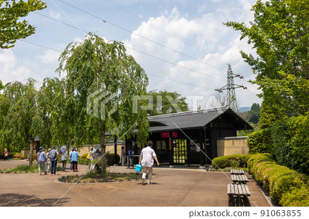 Nakanojo Gardens entrance 91063855