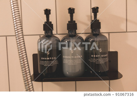 淋浴房洗髮水 91067316